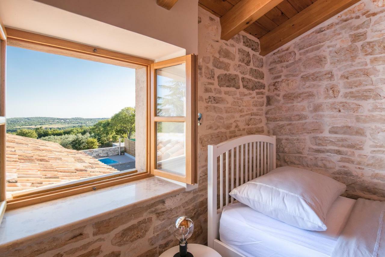 Honey House Villa Jural Exterior photo